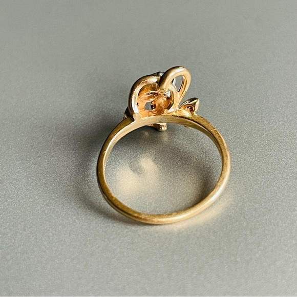 10k Yellow Gold Natural Diamond Swirl Design Vintage Ring - Picture 11 of 12